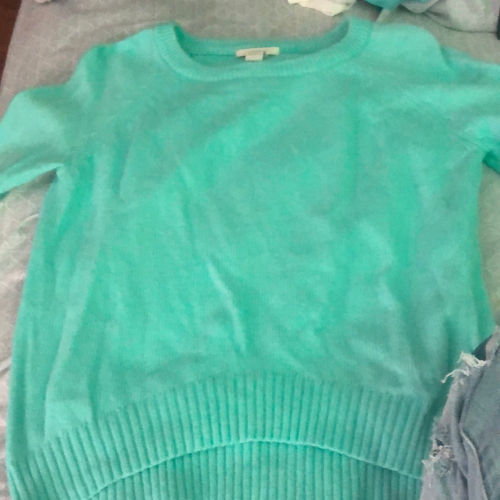 Forever 21 sweater, barely wore it.